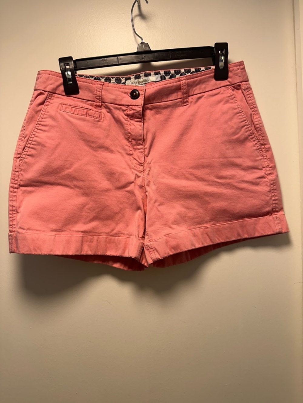 Boden Cotton Chino Shorts - Coral Pink